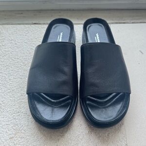 Vagabond black leather slide sandals